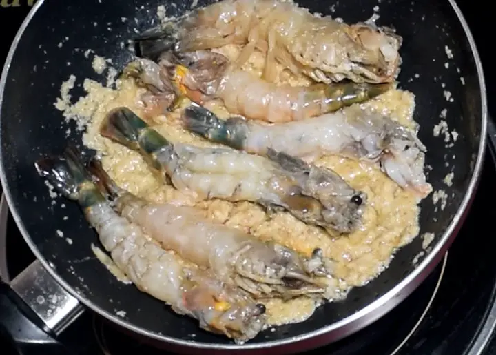 shrimp on a pan