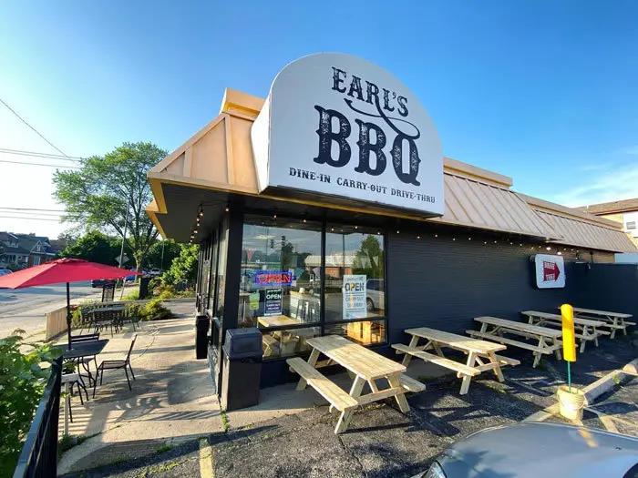 Earl’s BBQ