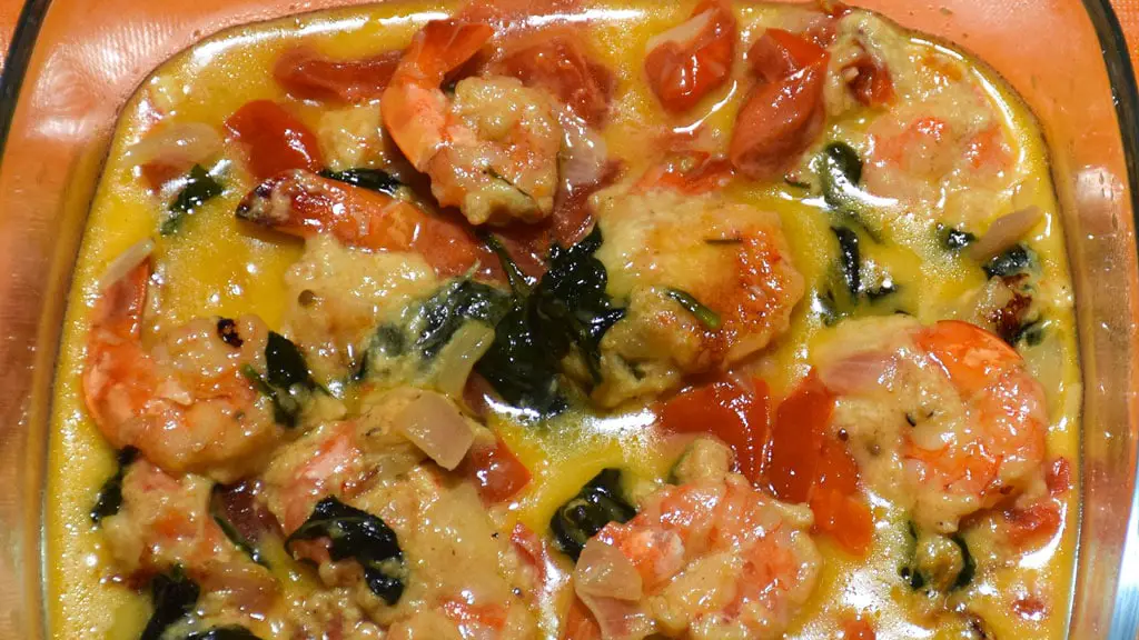 Best Garlic Butter Tuscan Shrimp Recipe - How to Make Tuscan Butter Shrimp with Spinach & Tomatoes